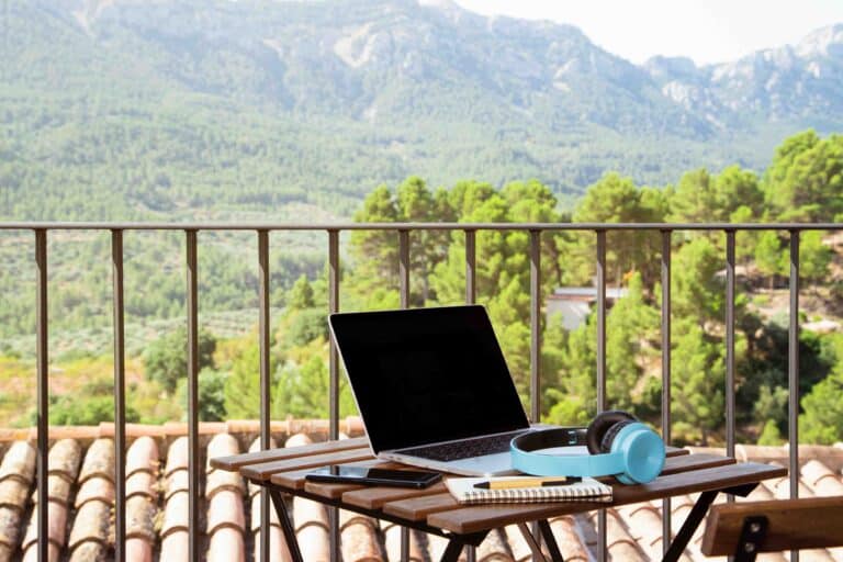 Who Can Apply for the Georgia Digital Nomad Visa